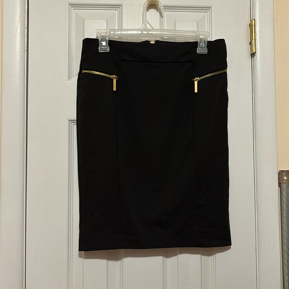 Black Slightly Above Knee Length Pencil Skirt